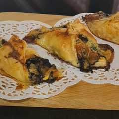 รูปของ Custard banana puff