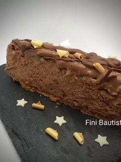 Una foto de Tarta de turrón Suchard