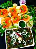 Green Pav Bhaji - Hariyali Pav Bhaji - Authentic Healthy Hariyali Pav Bhaji