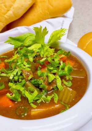 Hình của món Slow Cooker Beef Stew/ thịt bò hầm bằng nồi Slow cook 👩🍳.