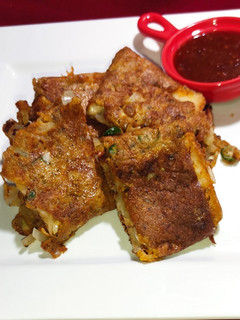 A picture of Bread Omelette 😋🍽️.
