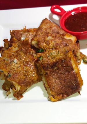 A picture of Bread Omelette 😋🍽️.