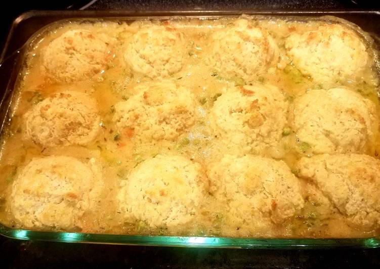 Roasted chicken and biscuit casserole