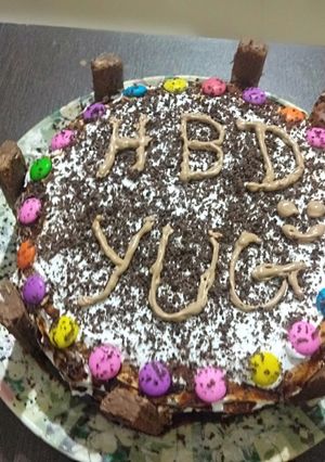 ચોકલેટ કેક (Chocolate cake recipe in Gujarati) રેસીપી મુખ્ય ફોટો