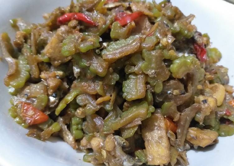 Easiest Way to Prepare Perfect Oseng pare tempe teri