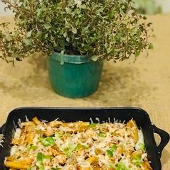 A picture of Pizza Fries.