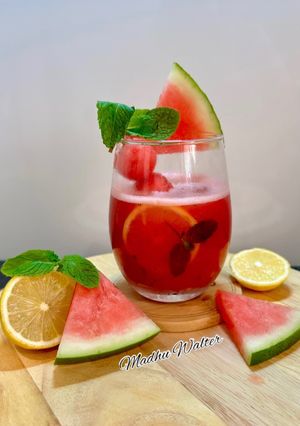 तरबूज का शरबत (watermelon juice) रेसिपी मुख्य फोटो