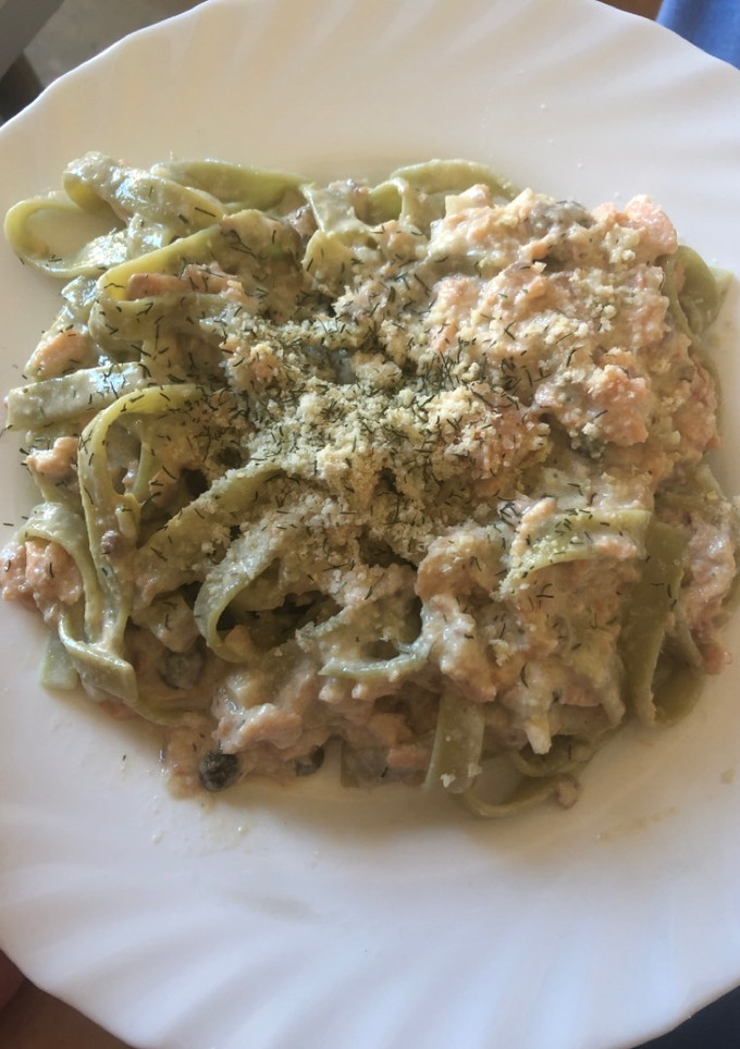 Una foto de 189. Salsa de salmón ahumado y alcaparras (salsa)