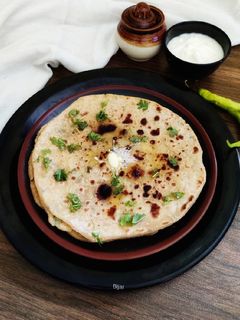 आलू पराठा (Aloo paratha recipe in hindi) रेसिपी मुख्य फोटो