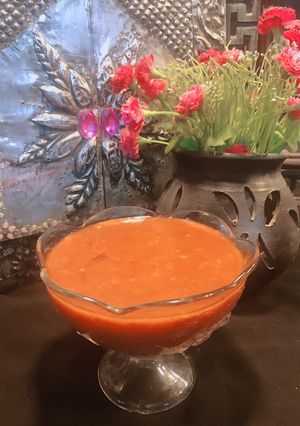 A picture of Pizza sauce.