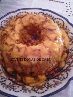 Foto de Molotof com cobertura de ovos moles