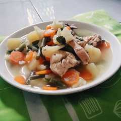 Sop ayam রেসিপির প্রধান ছবি