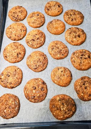 A picture of Mixed Nut Chocolate Chip Cookies.