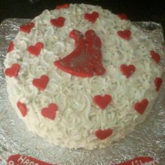 A picture of Vanilla frosting cake.