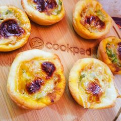 Tom Yum Cakes A picture of Tom Yum Cakes.