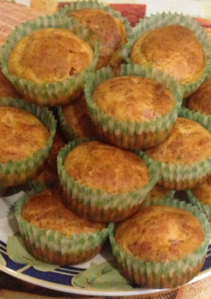 Sonkás-sajtos-petrezselymes muffin 🥓🧀 recept fotója