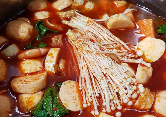 Resep Sukiyaki Kuah Tomyum oleh Saffana28 - Cookpad