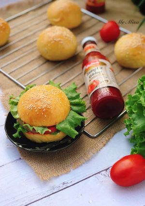 Hình của món Bánh mì hamburger.