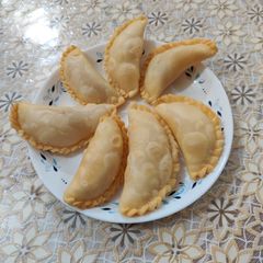 A picture of Khoya Gujiya.
