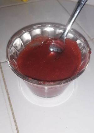 Una foto de Coulis de  fresa, menta y anís  estrella