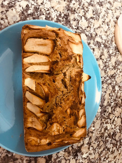 Una foto de Bizcocho de manzana sano (real food)