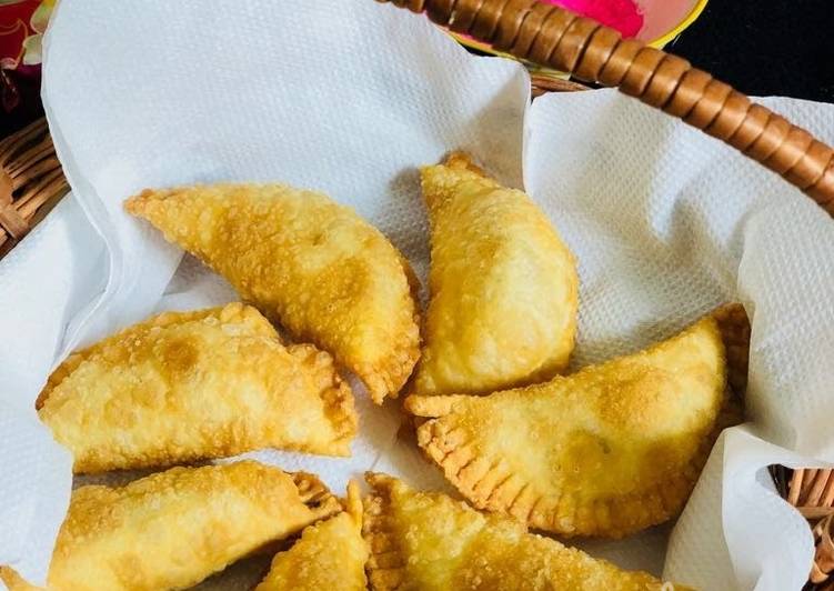 Simple Way to Prepare Homemade Mawa gujiya