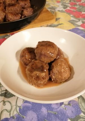Foto di Polpette con mix di cavolo cappuccio