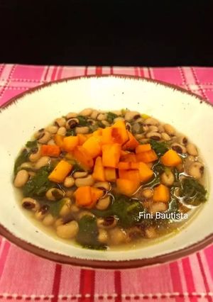 Una foto de Alubias carillas con espinacas (vegano)