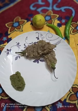 फलाहारी मिर्ची बड़ा (falahari mirchi bada recipe in Hindi) रेसिपी मुख्य फोटो