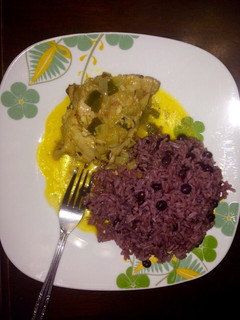 Una foto de Arroz de Guandú y pollo guisado