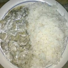 A picture of Chomolia with rice.