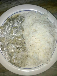 A picture of Chomolia with rice.