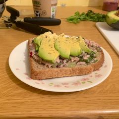 A picture of Simply Tuna.