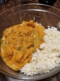 Una foto de Curry de pollo y verduras