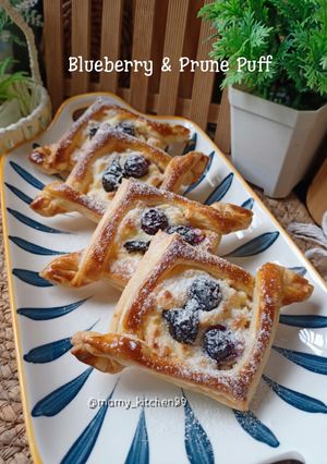 Gambar 💙 Blueberry & Prune Puff