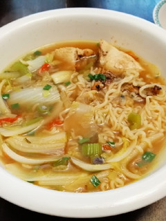 Una foto de Ramen de Mariscos & Gallina Asada