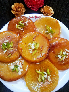 केसर मालपुआ (Kesar Malpua recipe in Hindi) रेसिपी मुख्य फोटो