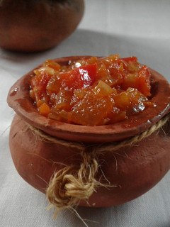 Una foto de Salsa picante para el locro, empanadas