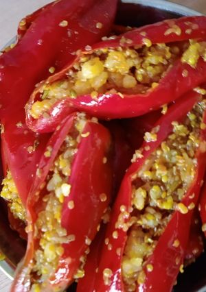 ભરેલા મરચા નું અથાણું (Bharela Marcha Athanu Recipe In Gujarati) રેસીપી મુખ્ય ફોટો