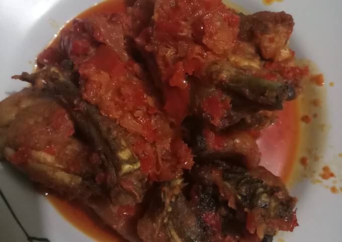 Ayam ungkep goreng balado