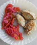 Pechuga de pollo con tomates, almuerzo simple