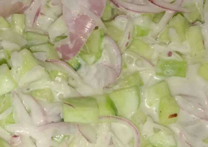 Cucumber onion cream salad