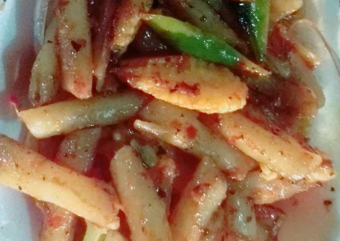 Pasta with garlic chutney-Simple and tasty with veggies