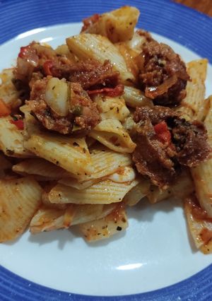 Una foto de Macarrón con chorizo ahumado, papa y zanahoria