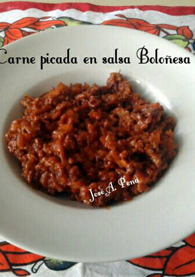 Una foto de Farsa en salsa Boloñesa para relleno de canelones-lasaña