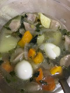 Foto resep Sop Telur Puyuh dan Bakso