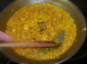 Una foto de Arroz a banda