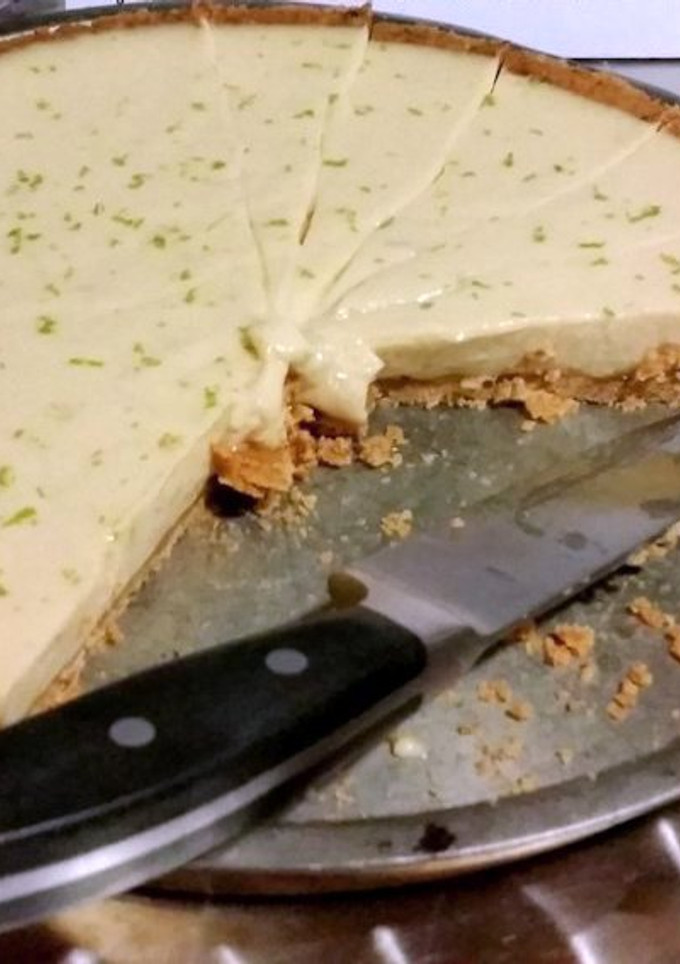 Una foto de Key Lime Pie/Pay de limón
