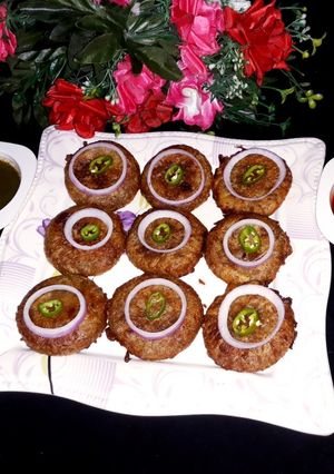 A picture of Kaly chane ke kabab.
