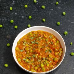 A picture of Green peas curry.